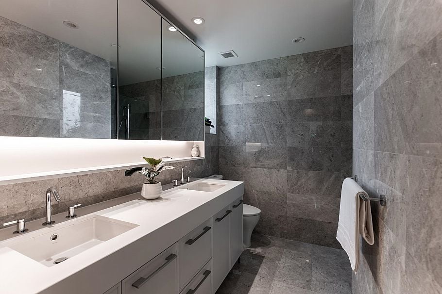 204 1055 Ridgewood Drive North Vancouver, BC - 24