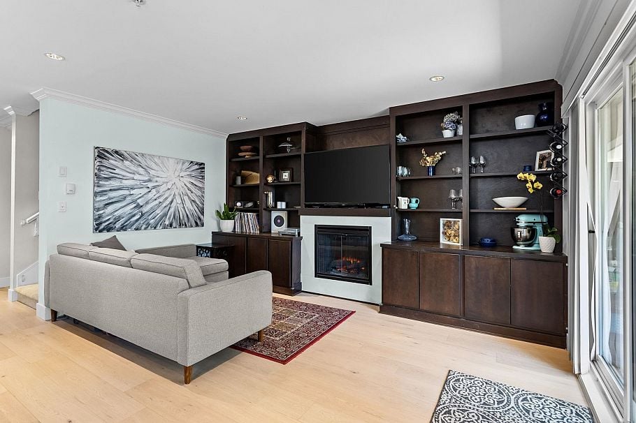 1121 St. Andrews Avenue North Vancouver, BC - 3