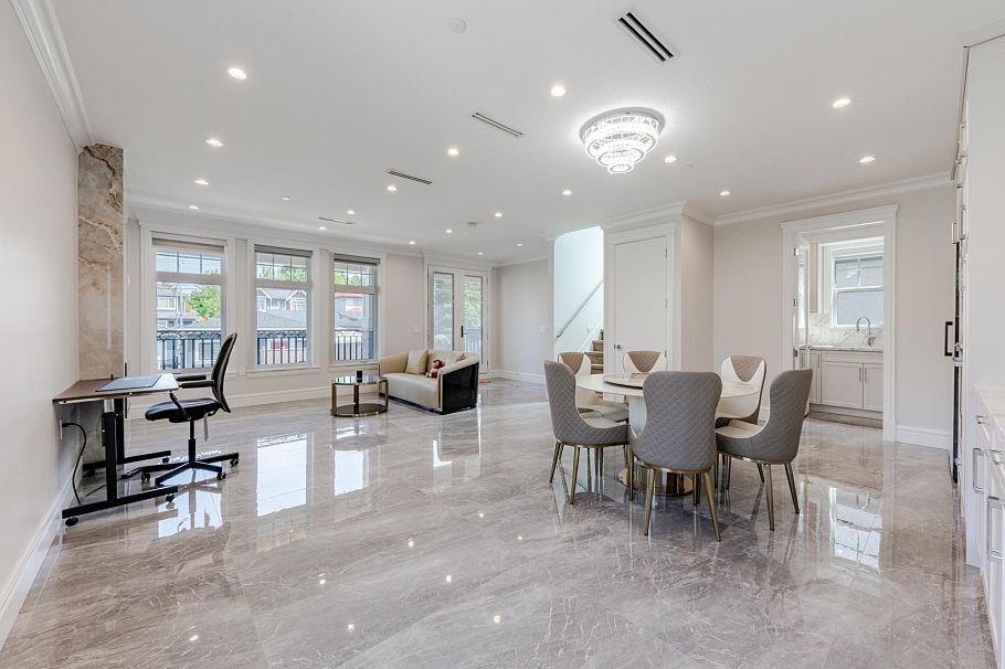 3559 E 48th Avenue Vancouver, BC - 31