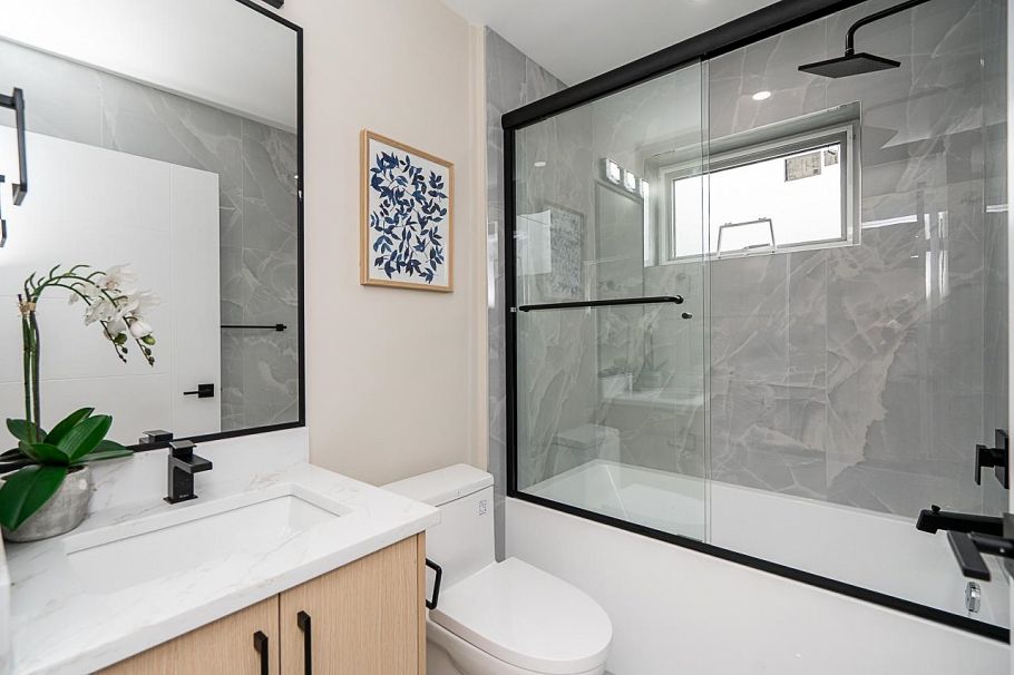 2826 Cheyenne Avenue Vancouver, BC - 16