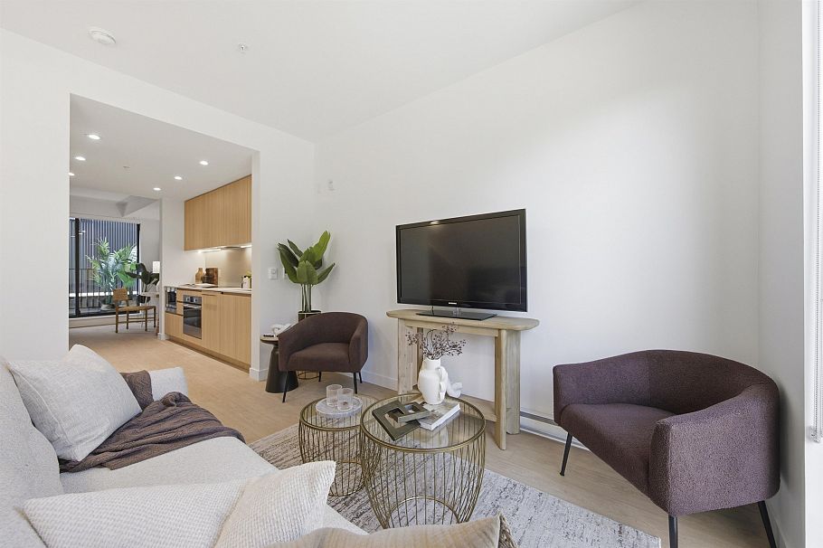 2408 E 12th Avenue Vancouver, BC - 7