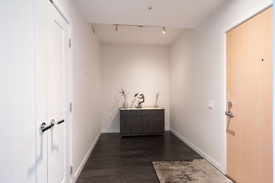 305 3873 Cates Landing Way North Vancouver, BC - 4