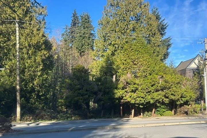 3612 Mt Seymour Parkway North Vancouver, BC - 1
