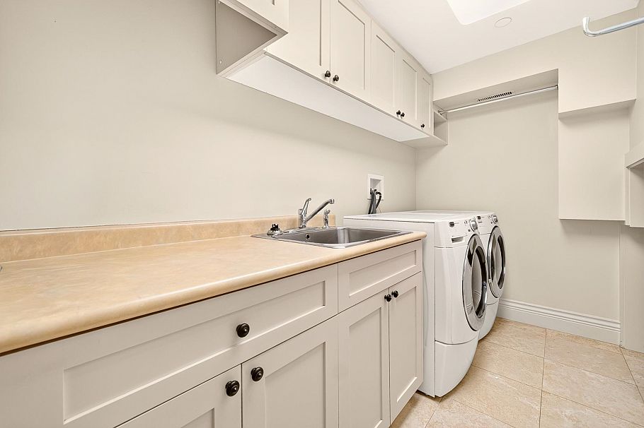 3835 W 12th Avenue Vancouver, BC - 33