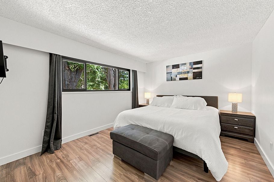 1079 Lillooet Road North Vancouver, BC - 16