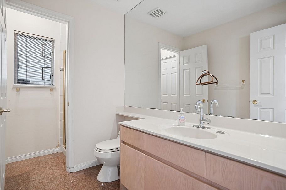 2986 W 37th Avenue Vancouver, BC - 19