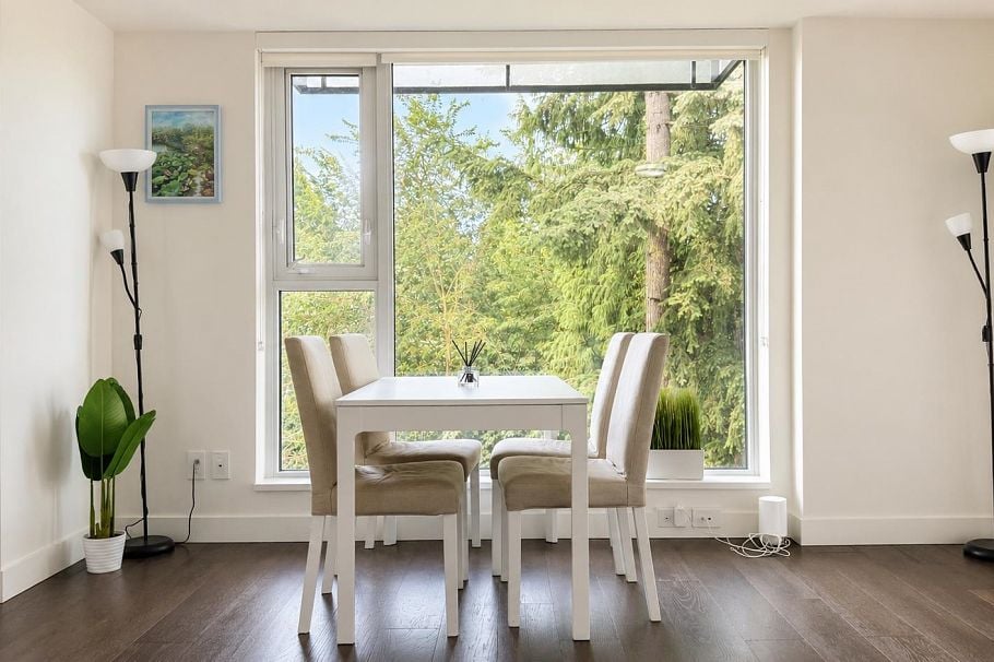 808 1561 W 57th Avenue Vancouver, BC - 5