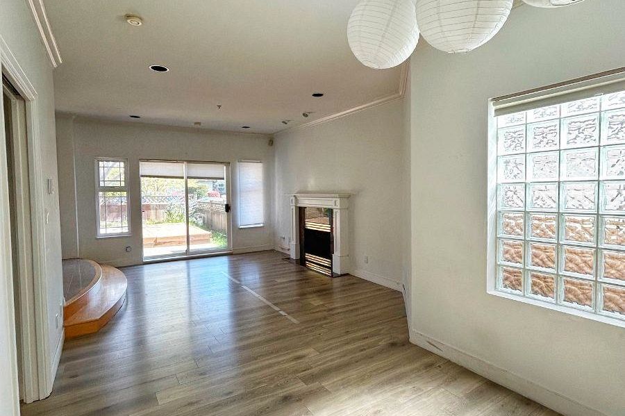 8377 Hudson Street Vancouver, BC - 8