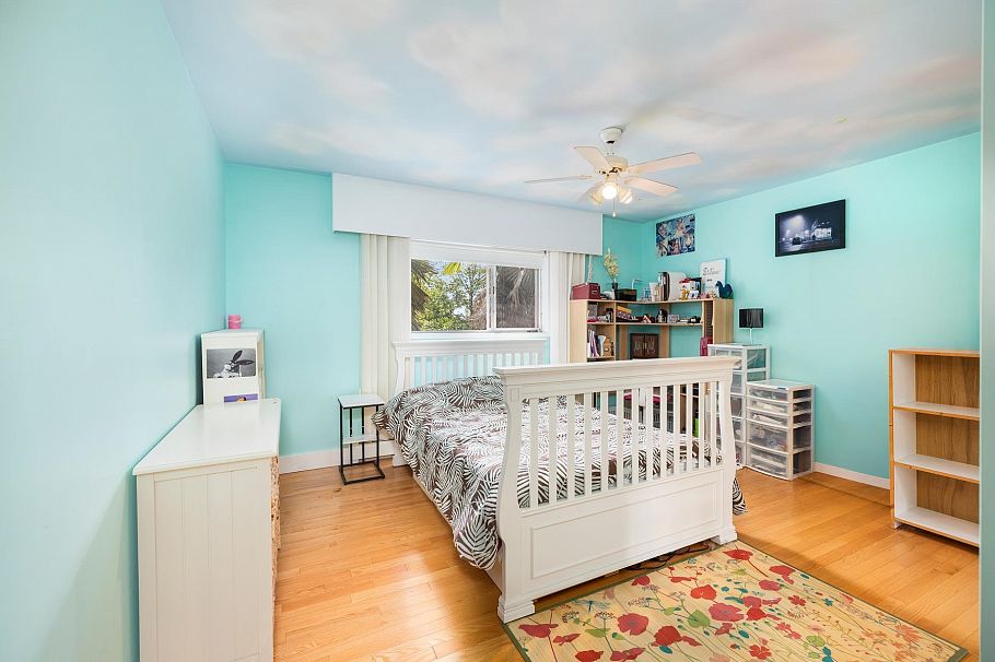 4535 Mountain Highway North Vancouver, BC - 18