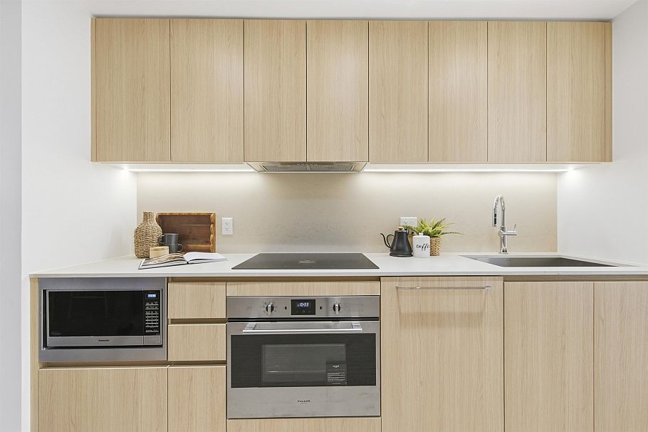 2408 E 12th Avenue Vancouver, BC - 10
