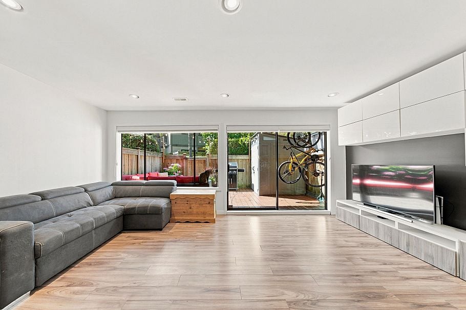 1079 Lillooet Road North Vancouver, BC - 21