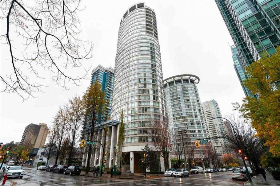 902 1200 Alberni Street Vancouver, BC - 1