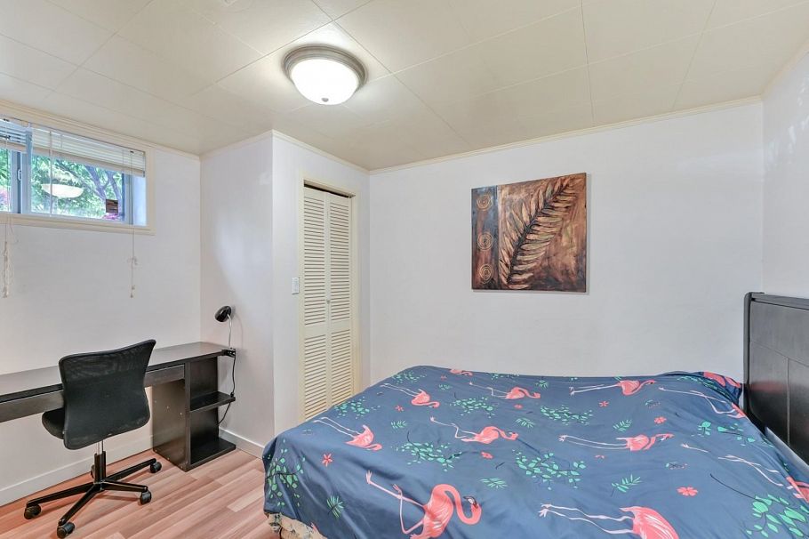 1075 Ruthina Avenue North Vancouver, BC - 15