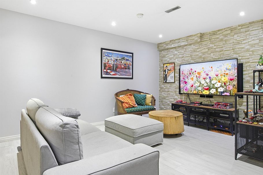 1659 Deep Cove Road North Vancouver, BC - 22