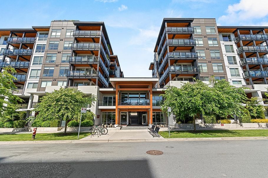 TH3 108 E 8th Street North Vancouver, BC - 33