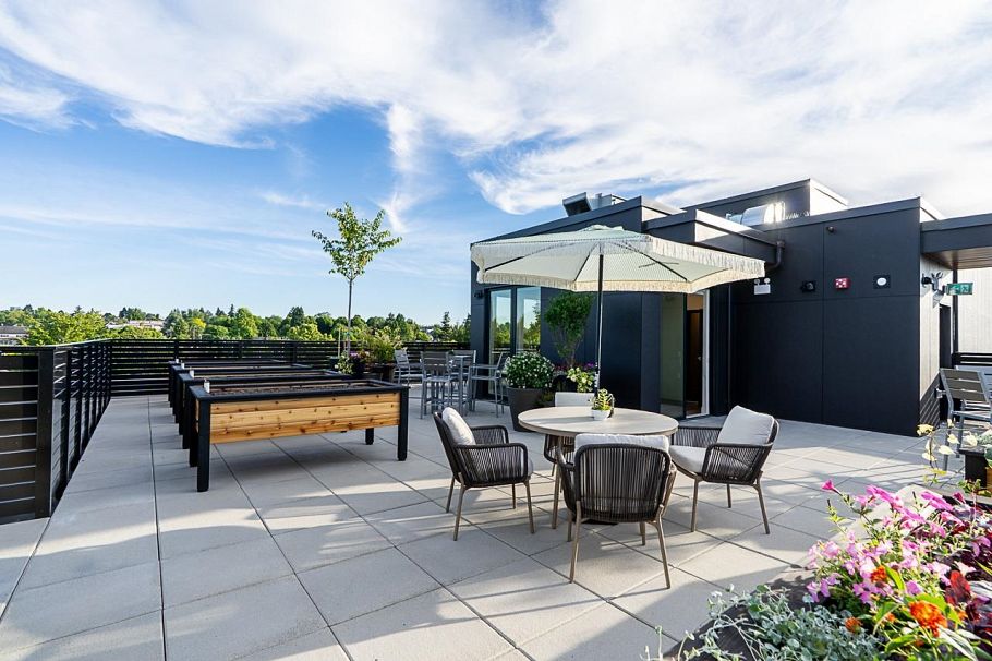201 422 Lakewood Drive Vancouver, BC - 11