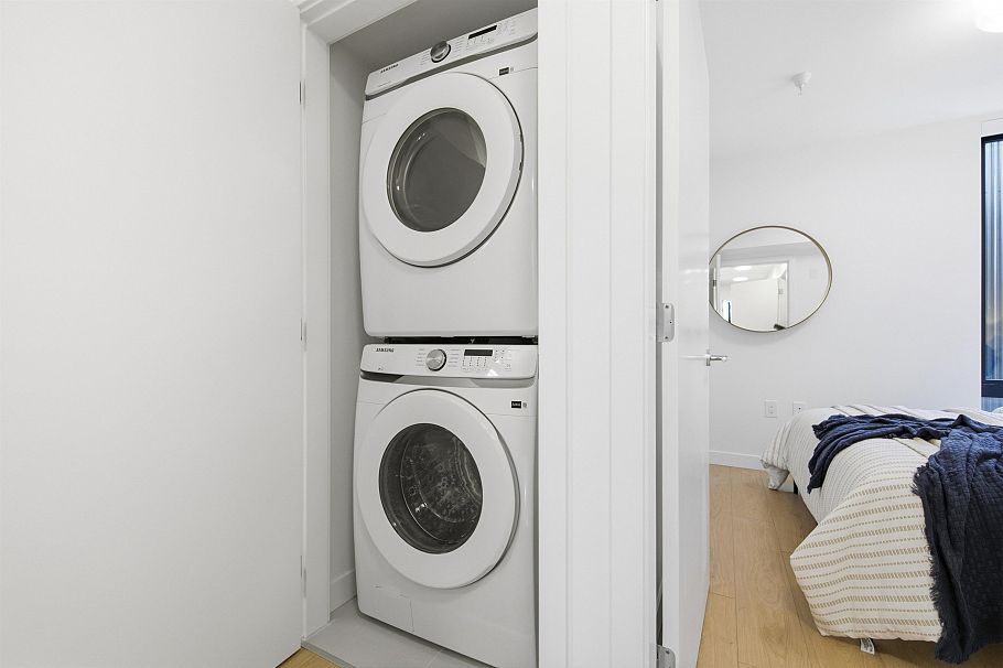 2408 E 12th Avenue Vancouver, BC - 28