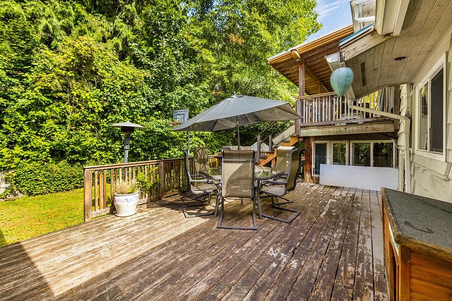 4535 Mountain Highway North Vancouver, BC - 26