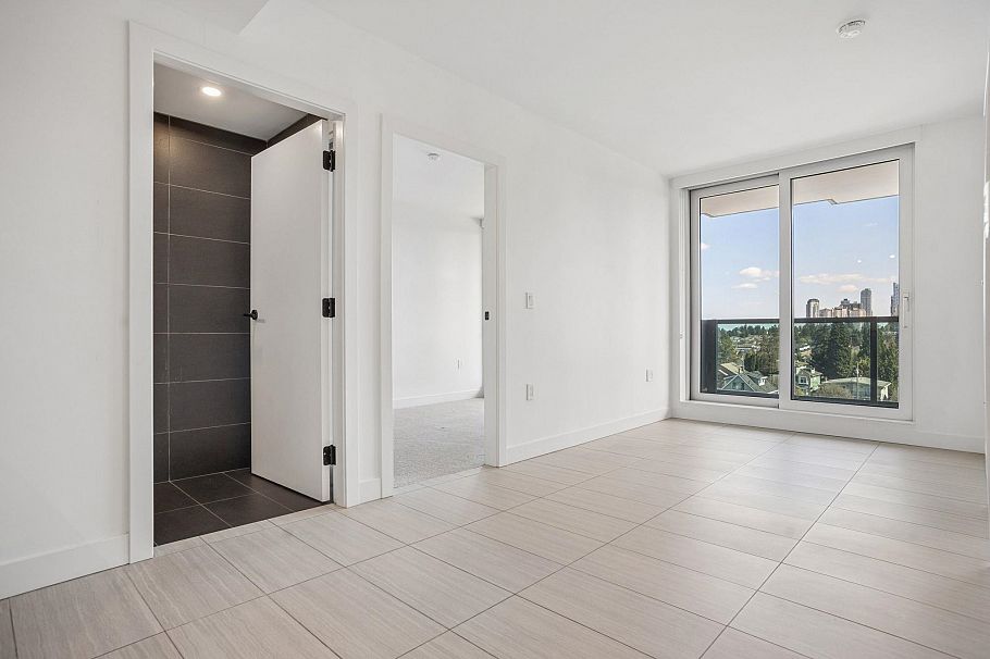 804 5058 Joyce Street Vancouver, BC - 2