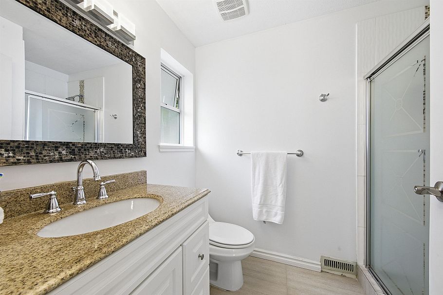 1659 Deep Cove Road North Vancouver, BC - 18