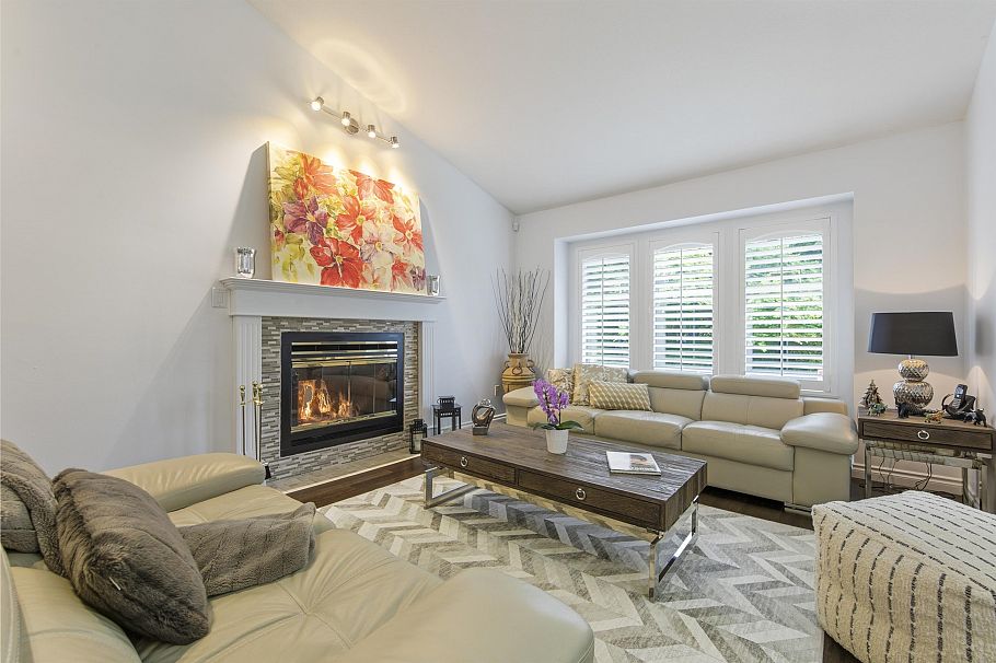 1659 Deep Cove Road North Vancouver, BC - 3