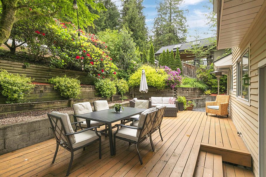 1659 Deep Cove Road North Vancouver, BC - 11