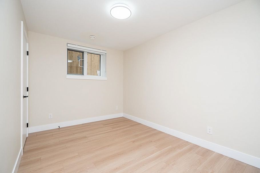 2826 Cheyenne Avenue Vancouver, BC - 20