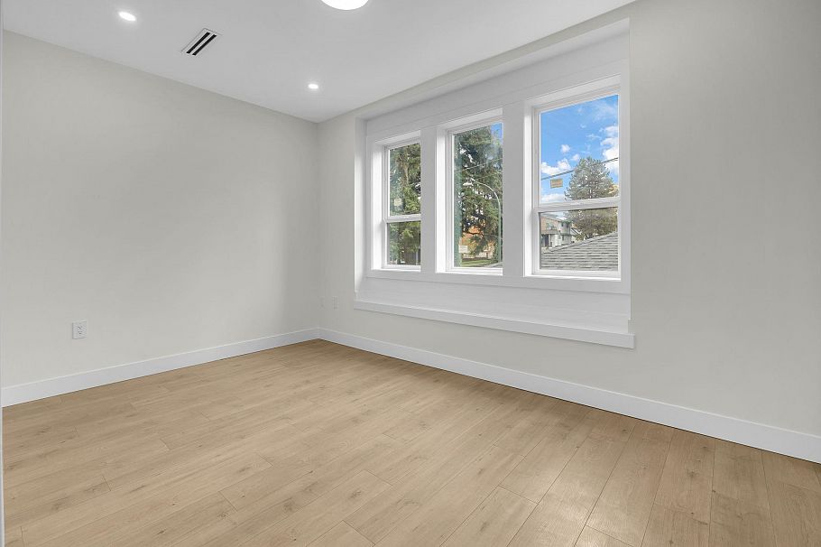 4325 Kamloops Street Vancouver, BC - 12