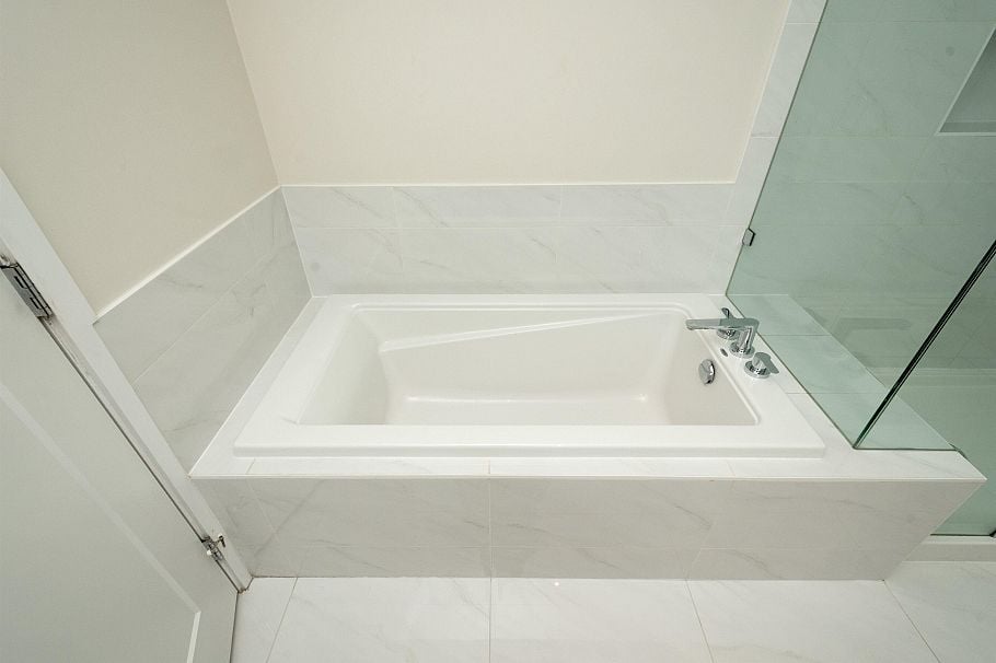 305 3873 Cates Landing Way North Vancouver, BC - 22