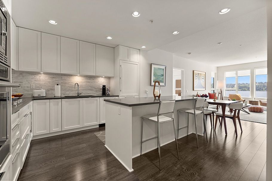 305 3911 Cates Landing Way North Vancouver, BC - 9