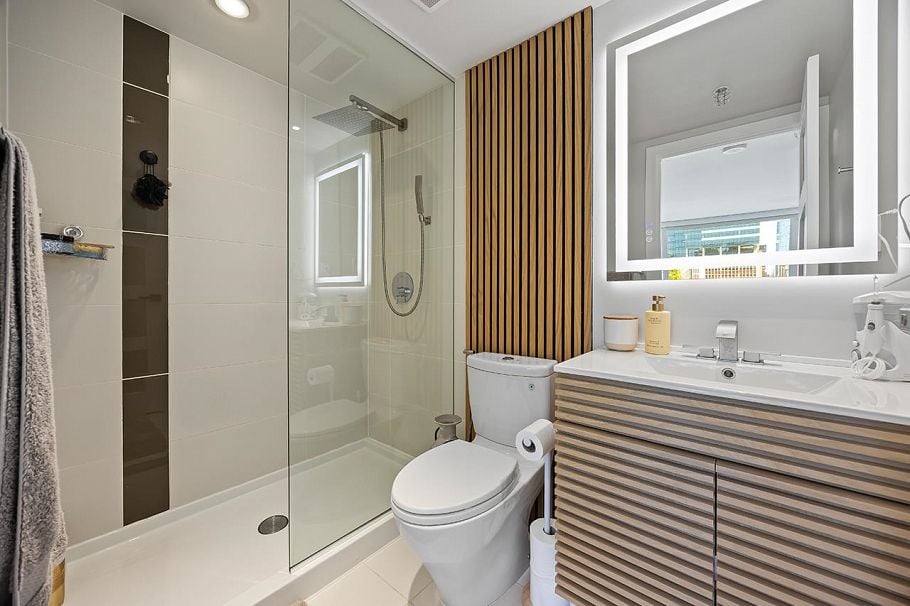 607 161 West Georgia Street Vancouver, BC - 24