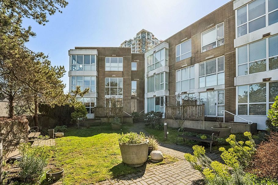 219 288 E 8th Avenue Vancouver, BC - 18