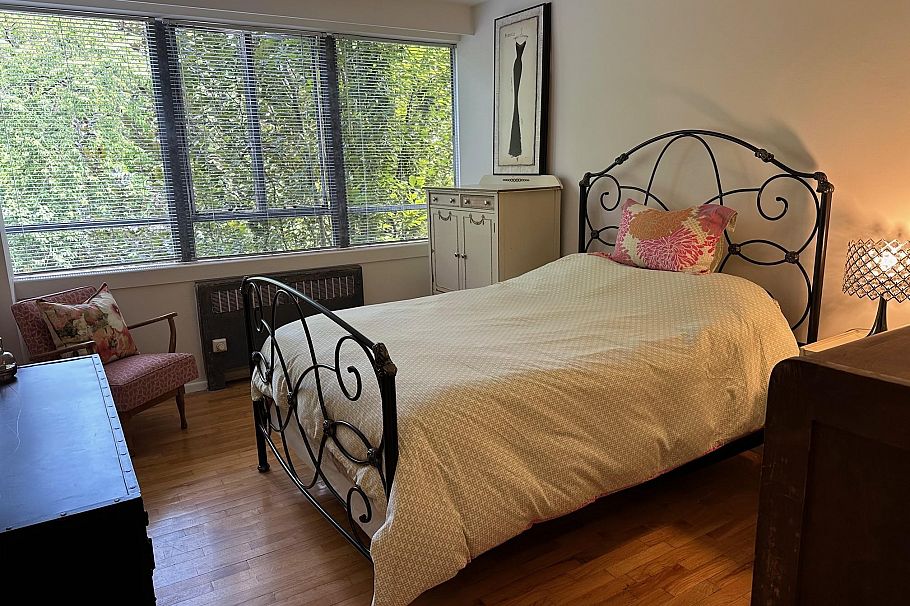 715 1445 Marpole Avenue Vancouver, BC - 23