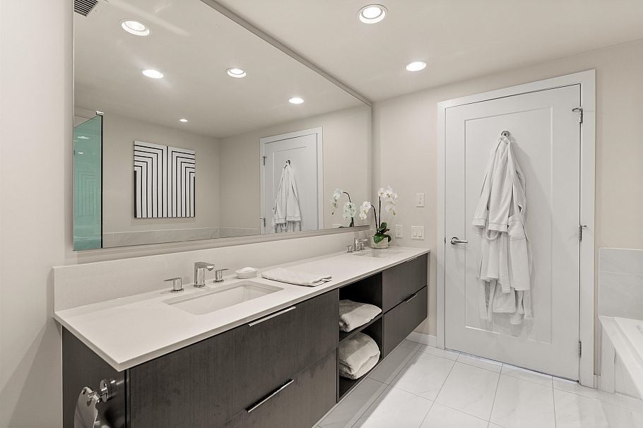 305 3911 Cates Landing Way North Vancouver, BC - 24