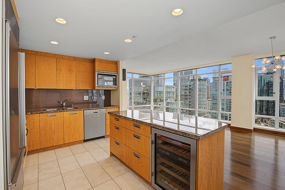 1903 1616 Bayshore Drive Vancouver, BC - 12