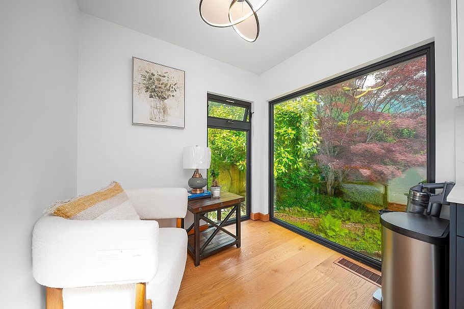 4096 Sunset Blvd Boulevard North Vancouver, BC - 13