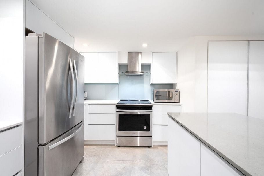 2420 Edgemont Boulevard North Vancouver, BC - 24