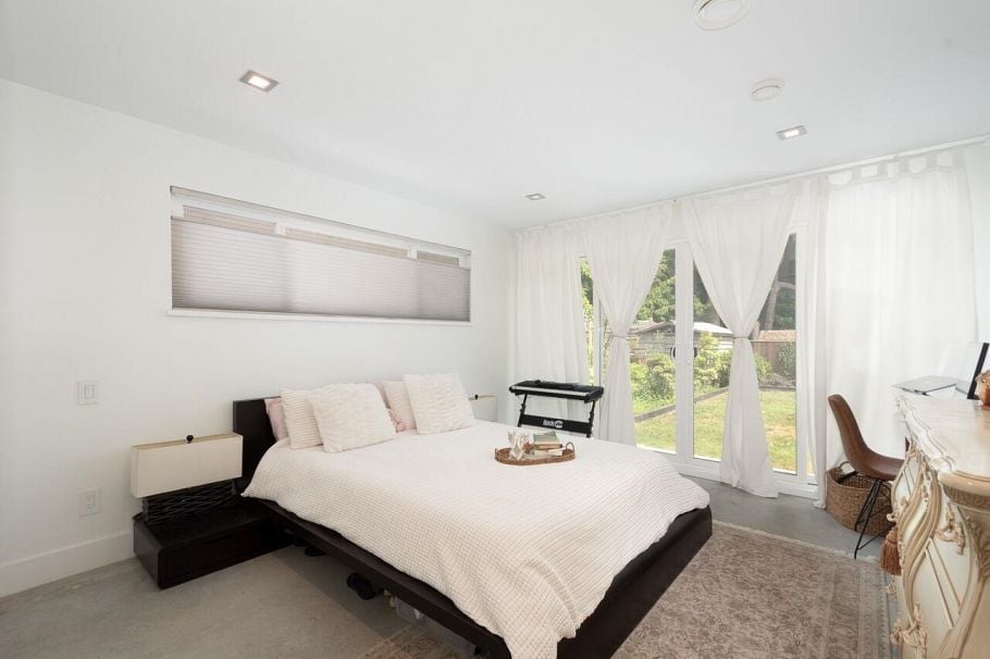 2420 Edgemont Boulevard North Vancouver, BC - 13