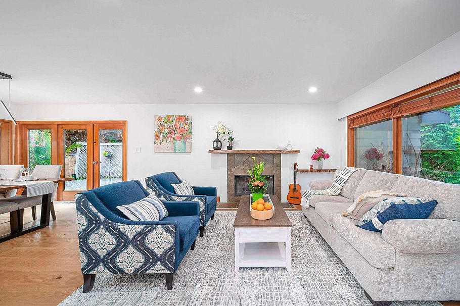 4096 Sunset Blvd Boulevard North Vancouver, BC - 3