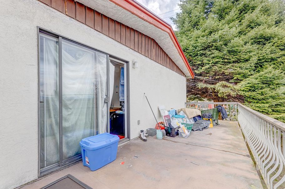 3302 E 5th Avenue Vancouver, BC - 13