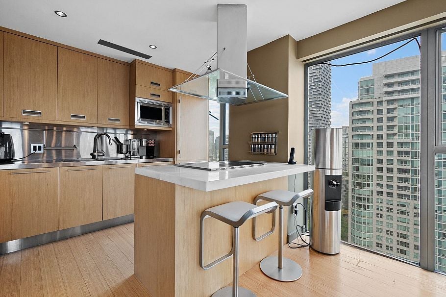 2302 1000 Beach Avenue Vancouver, BC - 16
