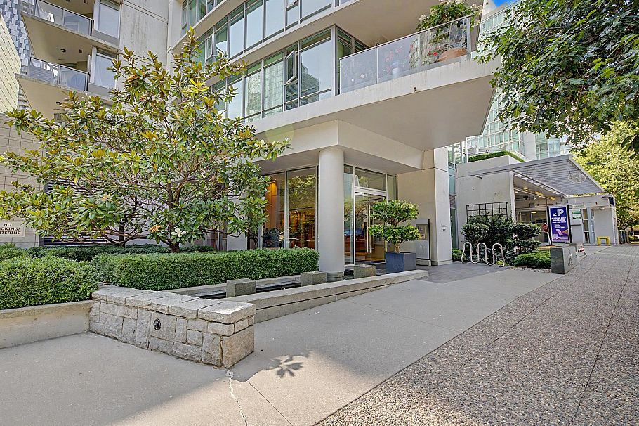 1903 1616 Bayshore Drive Vancouver, BC - 29