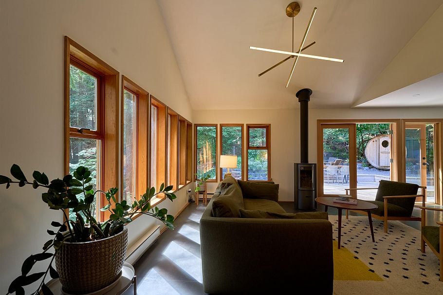 4759 Mountain Highway North Vancouver, BC - 13