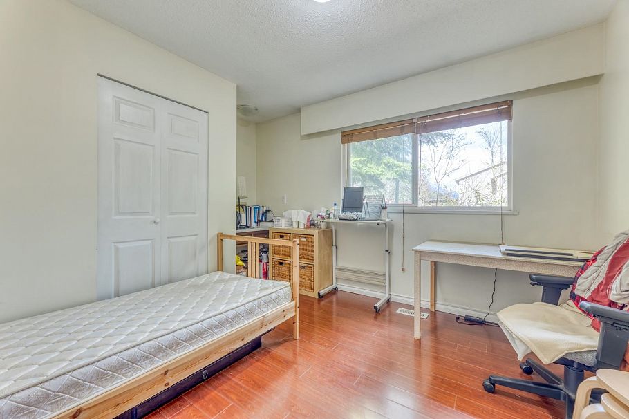 3302 E 5th Avenue Vancouver, BC - 7