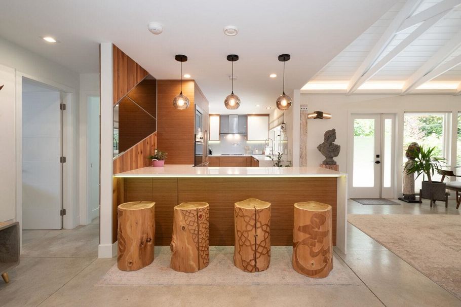 2420 Edgemont Boulevard North Vancouver, BC - 8