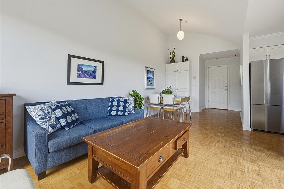 402 1617 Grant Street Vancouver, BC - 10