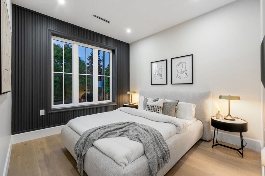2078 W 57th Avenue Vancouver, BC - 20