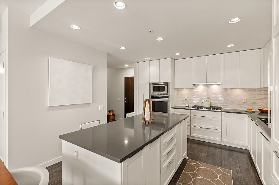 305 3911 Cates Landing Way North Vancouver, BC - 15