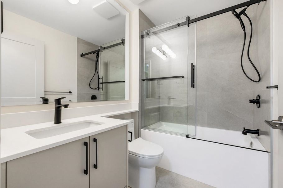 2078 W 57th Avenue Vancouver, BC - 28
