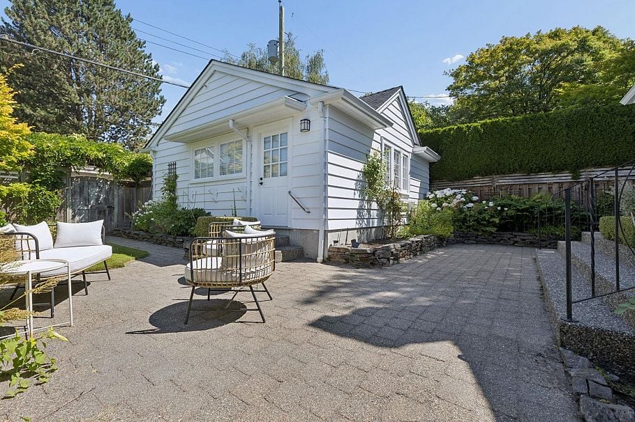 3933 W King Edward Avenue Vancouver, BC - 33